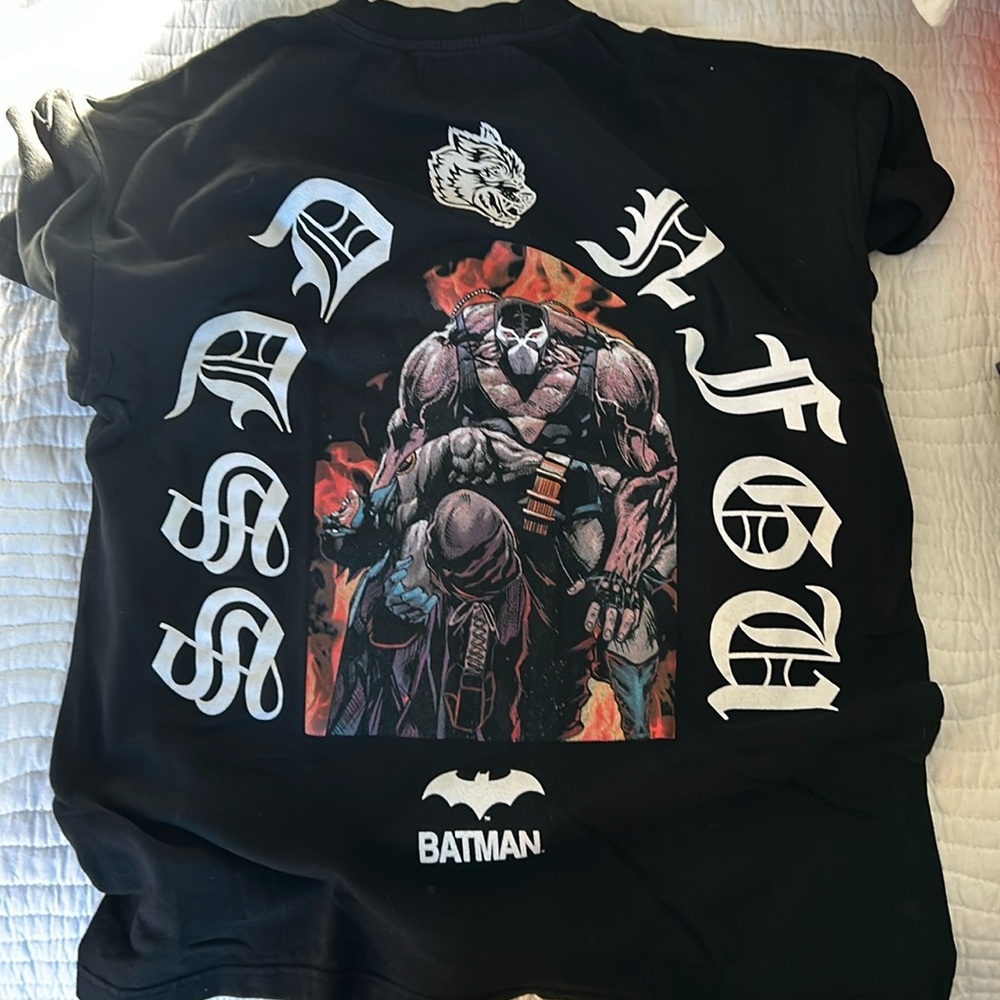 Batman Darc Sport. Men’s size Small. Worn two times